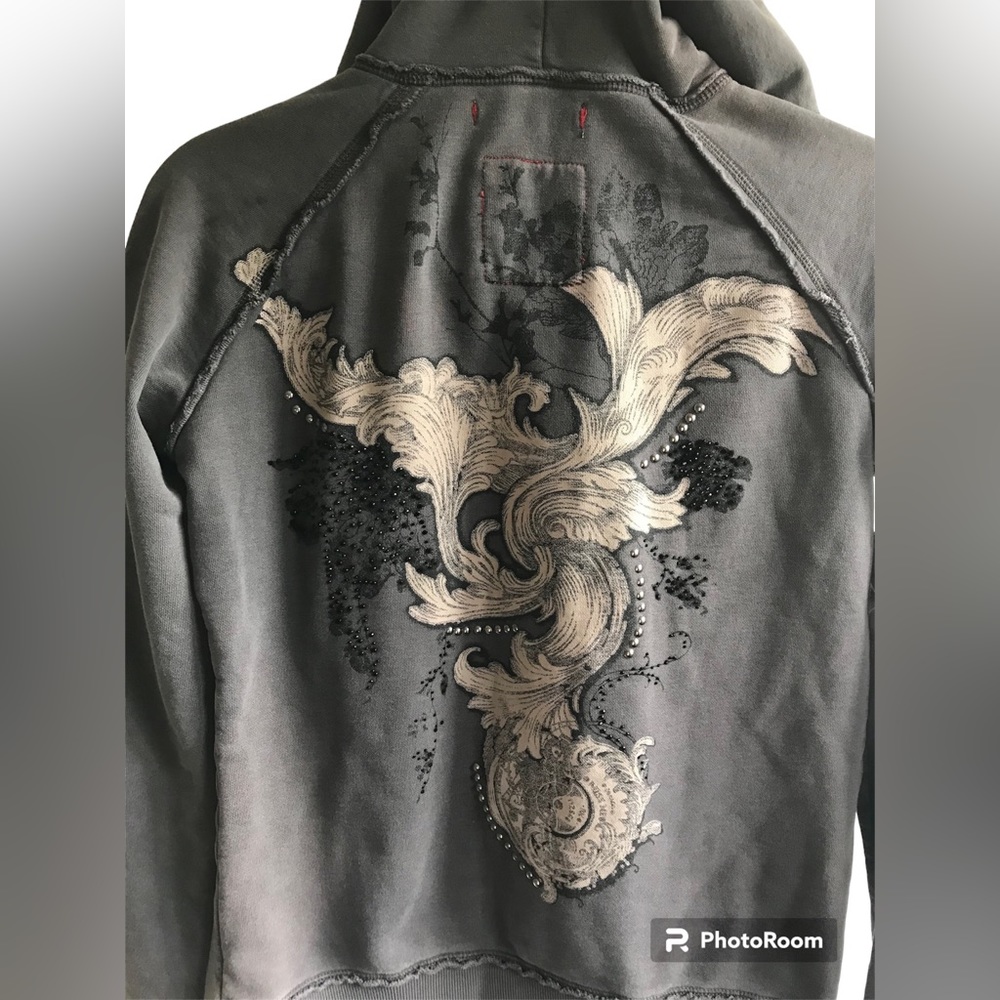 MM UNPLUGGED BEADED RHINESTONE EMBELLISHED GRAPHIC ZIP UP HOODIE
